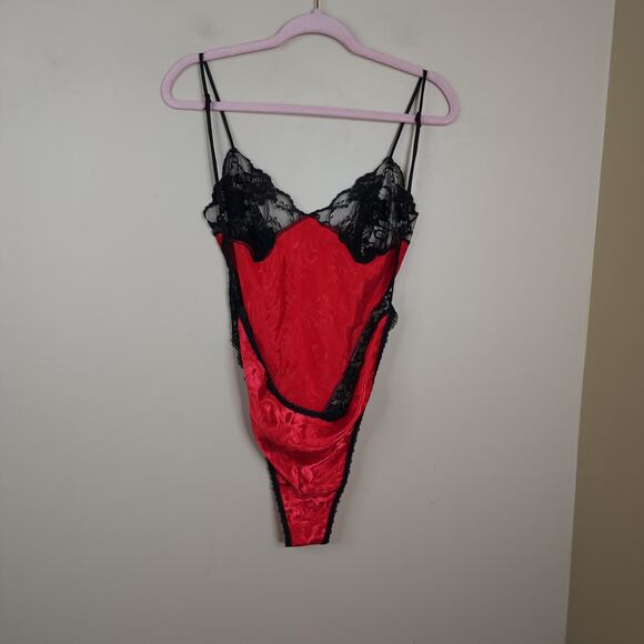 Vintage Madelon Loudon High cut Red satin Teddy with Black Lace Trim Size L - Picture 7 of 10